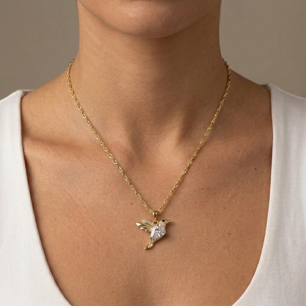 Women Hummingbird Pendant Necklace Premium Gold Planted Crystal Nature Core